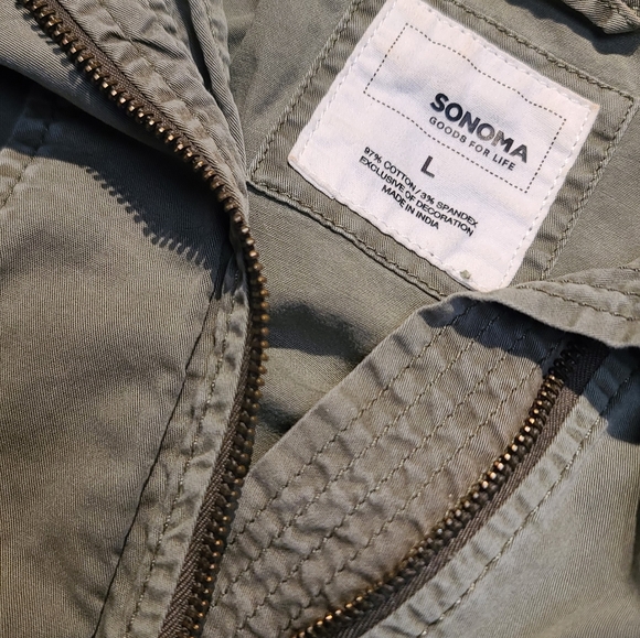 Sonoma army green vest 💜 in excellent condition. Size Large - Picture 4 of 7